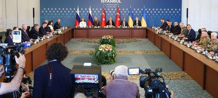 Selenskyj: Neue Verhandlungen mit Russland am Mittwoch 